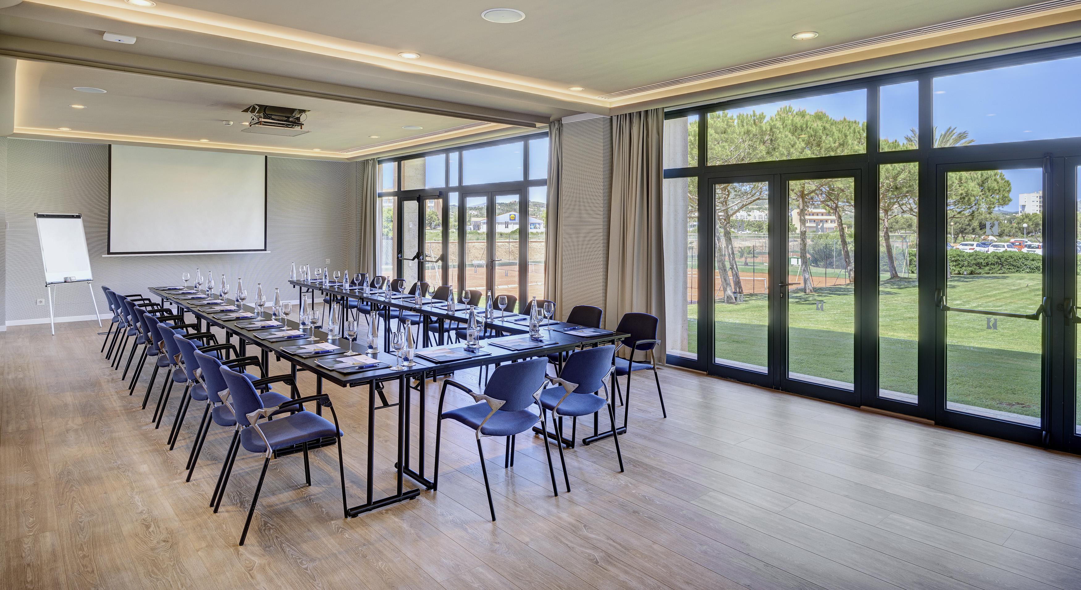 ホテル ヒポテルズ イポカンポ パレス カラ・ミラー エクステリア 写真 Meeting room